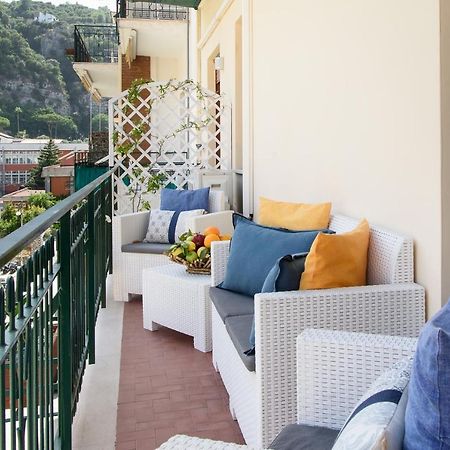 Les Suites des Tout le Monde Sorrente Extérieur photo