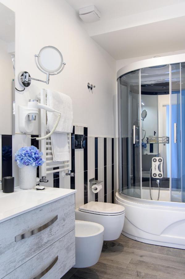 Les Suites des Tout le Monde Sorrente Extérieur photo
