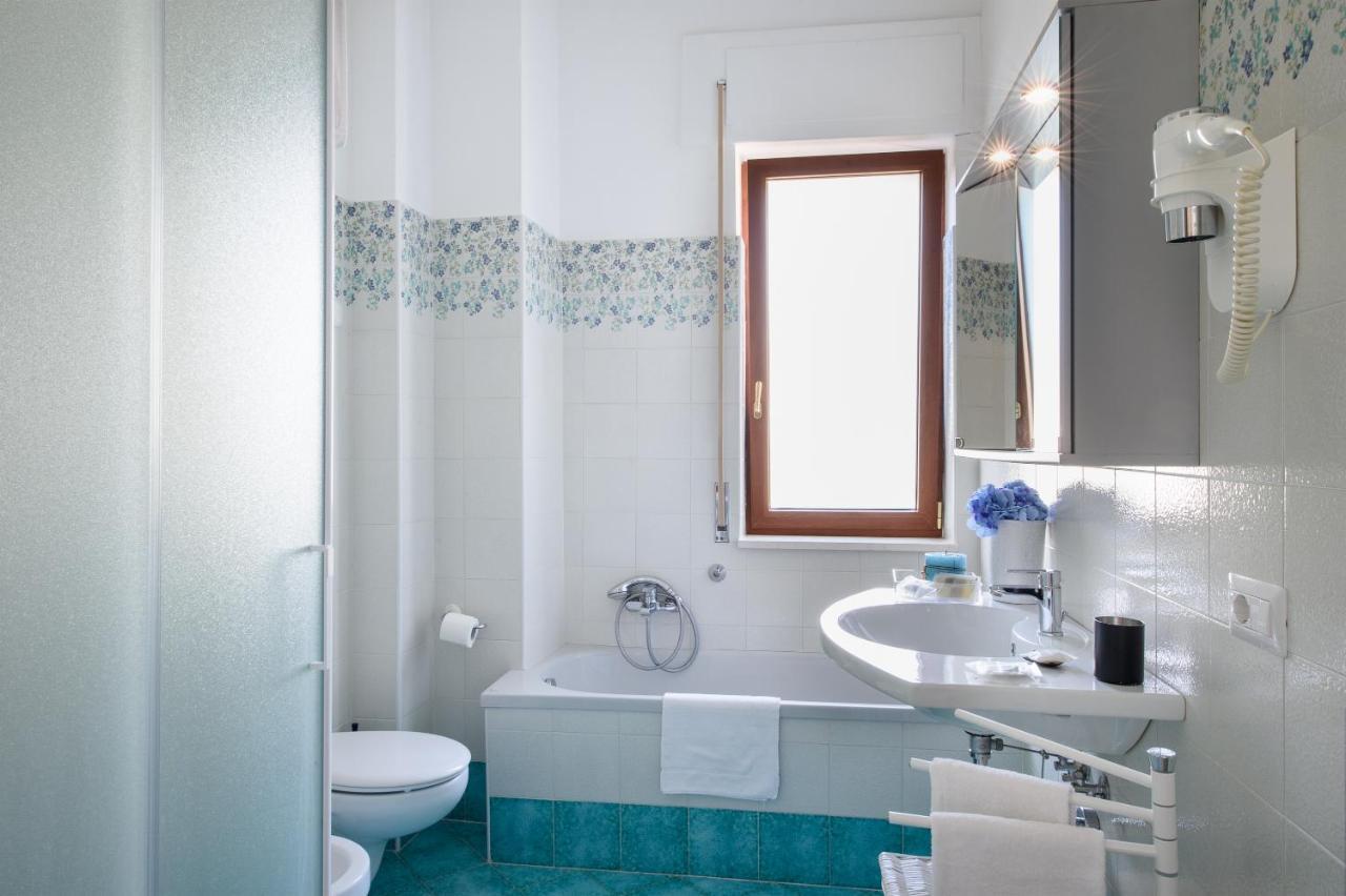 Les Suites des Tout le Monde Sorrente Extérieur photo